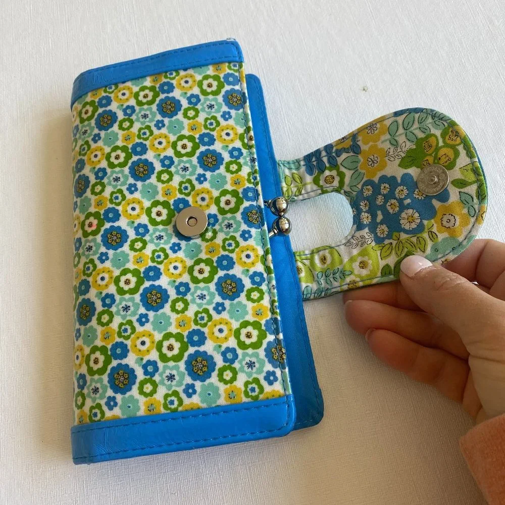 Frill by Vera Bradley Wallet in Blue, Green, & Yellow w/ Coin Purse Inside - Picture 4 of 9